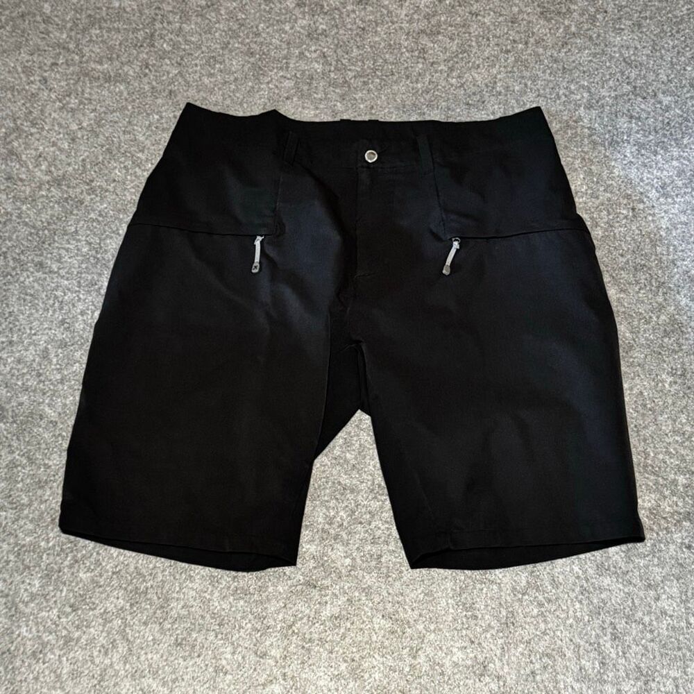 Houdini (Sweden) M’s Daybreak Shorts. Black. Size large.